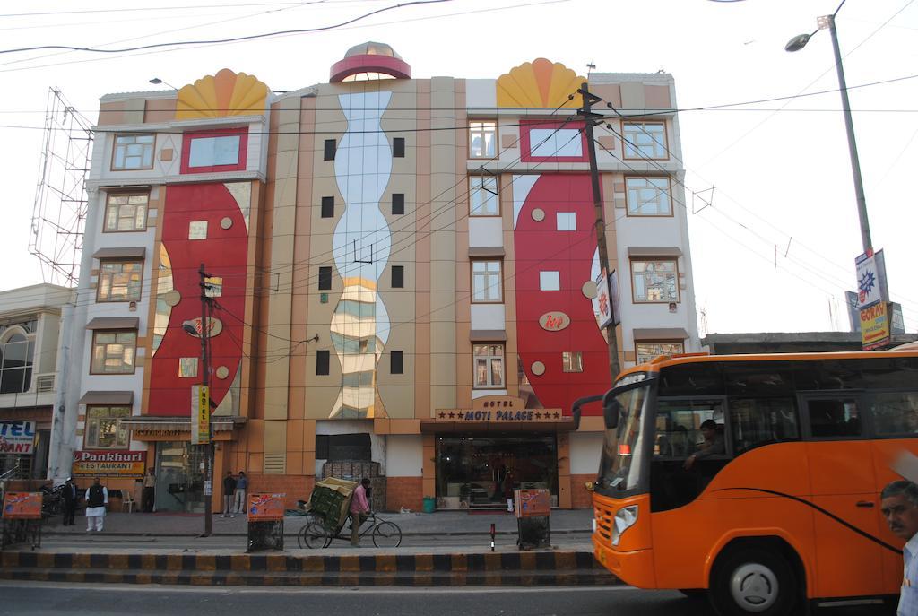 Hotel Moti Palace Agra  Buitenkant foto