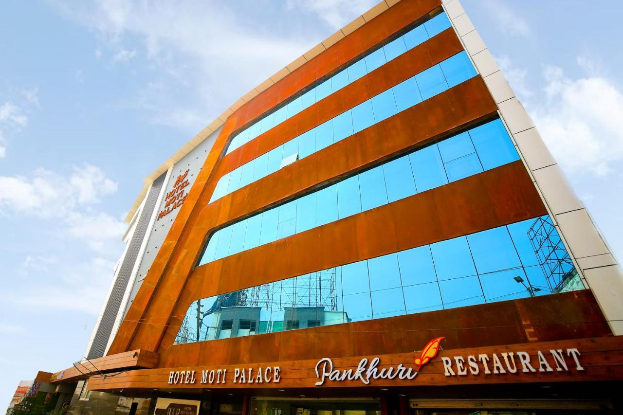 Hotel Moti Palace Agra  Buitenkant foto