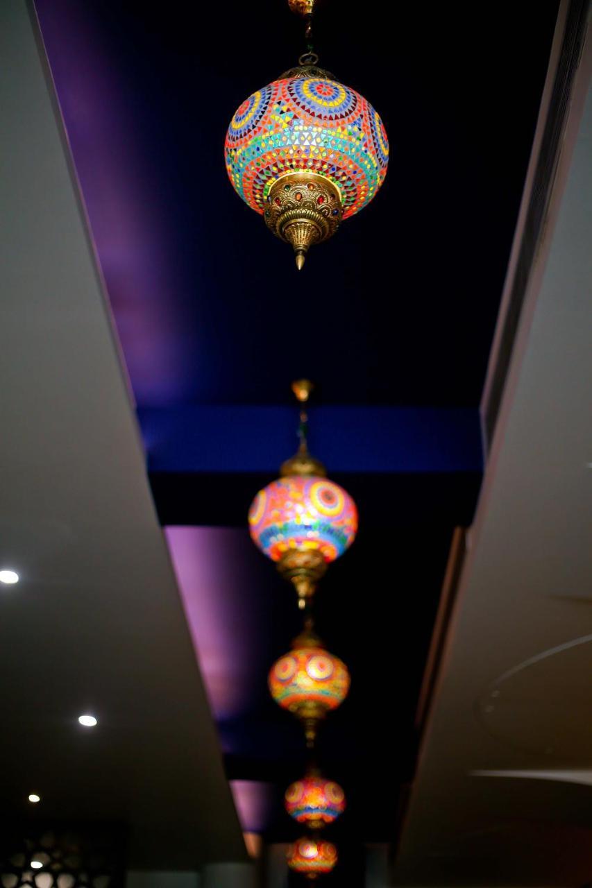 Hotel Moti Palace Agra  Buitenkant foto