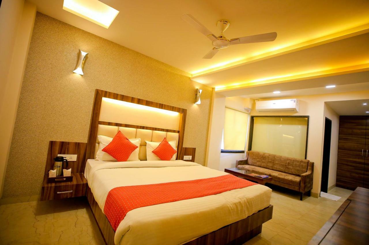 Hotel Moti Palace Agra  Buitenkant foto